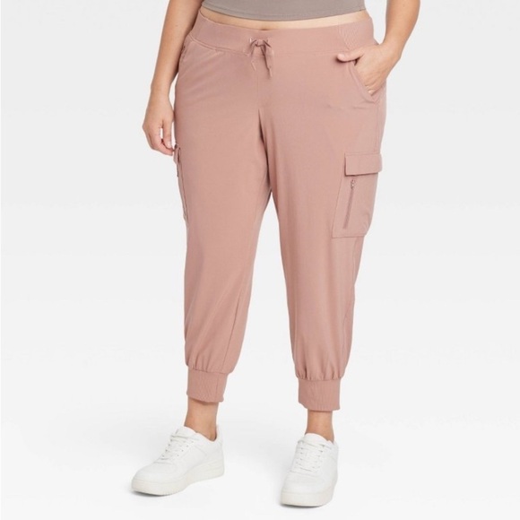 Women's Stretch Woven Cargo Pants 27" - All In Motion™ Clay Pink nwt - Picture 1 of 4